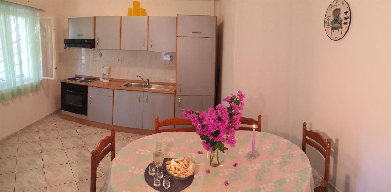 Apartments Tamara Orebić Екстериор снимка